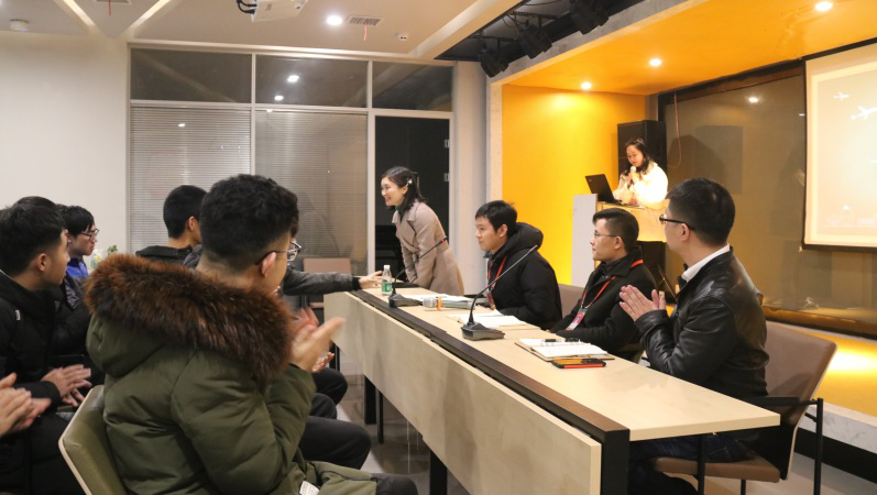 康通电子与中南大学交流现场 康通电子与中南大学交流现场
